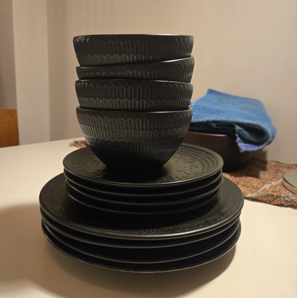 Dinnerware set from Metropolitan Museum of Art
